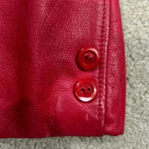 Vintage red leather trench coat in size large - Picture 8 of 8